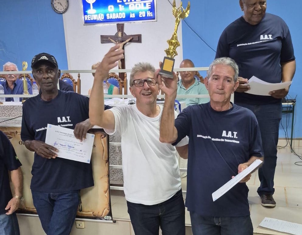 Foto da premiação e comemoração dos 44 anos da AAAT 18 de 36